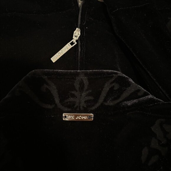 St. John Sport Zip Jacket Black Damask Detail - Size L - Picture 5 of 6